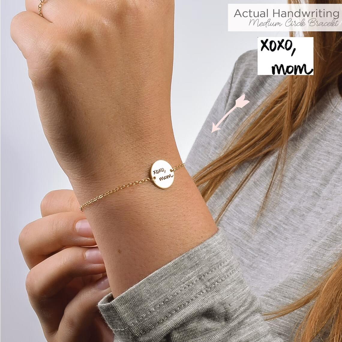 **Bracelet Personnalisé avec Écriture Manuscrite | Gravure Signature, Dessin d’Enfant ou Message Unique – Cadeau Souvenir Inoubliable par LDXdesign07**