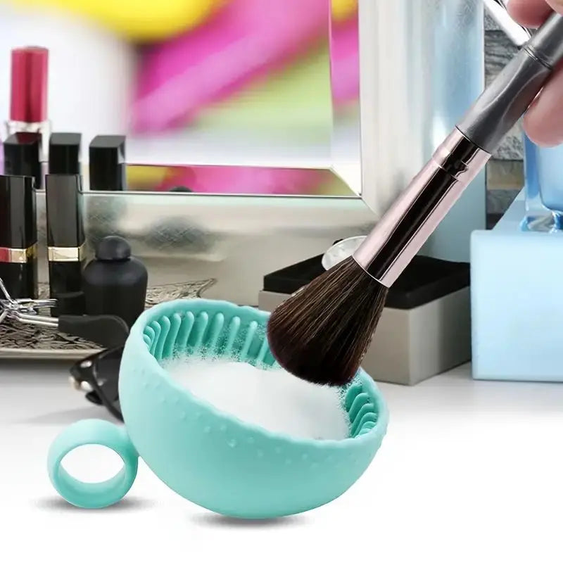 QuickClean – Nettoyeur de Pinceaux Maquillage en Silicone Antidérapant | Nettoyage Profond Facile &amp; Efficace