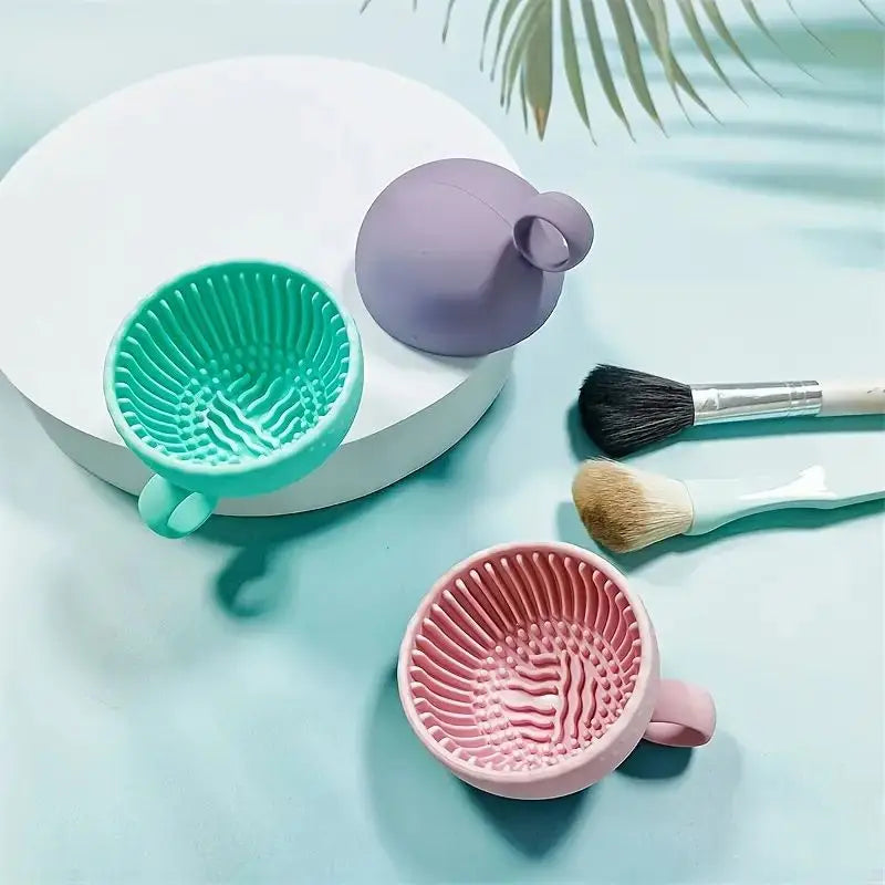 QuickClean – Nettoyeur de Pinceaux Maquillage en Silicone Antidérapant | Nettoyage Profond Facile &amp; Efficace